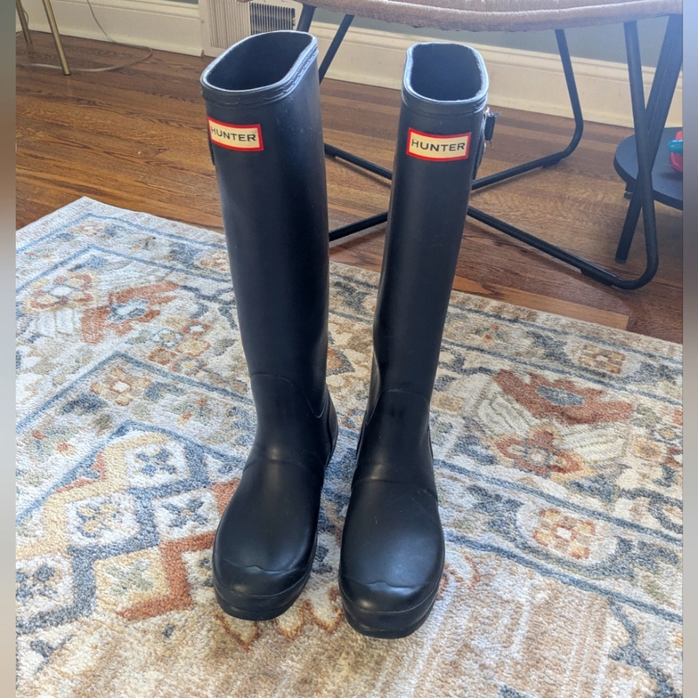 Hunter Black Tall Rain Boots Size 8